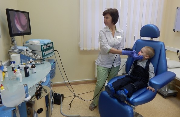 adeno di u d tey 1 2 3 stup n g pertrof migdalik v simptomi prichini viniknennya d agnostika l kuvannya ta prof laktika 3 - Аденоїди у дітей: 1, 2 і 3 ступінь гіпертрофії мигдаликів, симптоми, причини виникнення, діагностика, лікування та профілактика