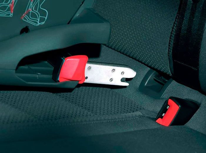 scho take zof ks isofix v avtokr slah yak zakr piti abo znyati kr slo ta nshe foto v deo ta v dguki 5 - Що таке ізофікс (isofix) в автокріслах, як закріпити або зняти крісло та інше + фото, відео та відгуки