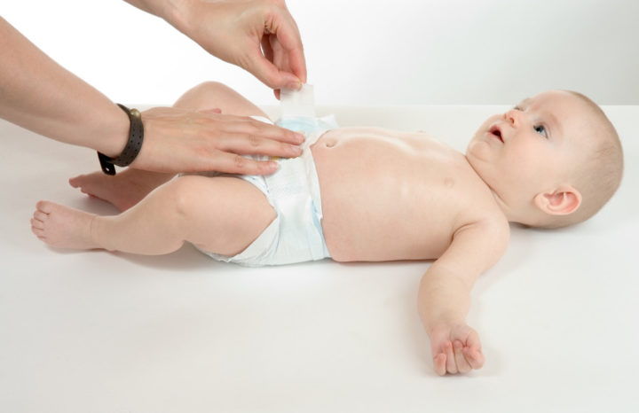 yak pom nyati pampers yak chasto m nyati p dguznik novonarodzhenomu sk l ki potr bno v den ta nsh pitannya ekspluatac foto ta v deo 3 - Як поміняти памперс, як часто міняти підгузник новонародженому, скільки потрібно в день та інші питання експлуатації + фото та відео