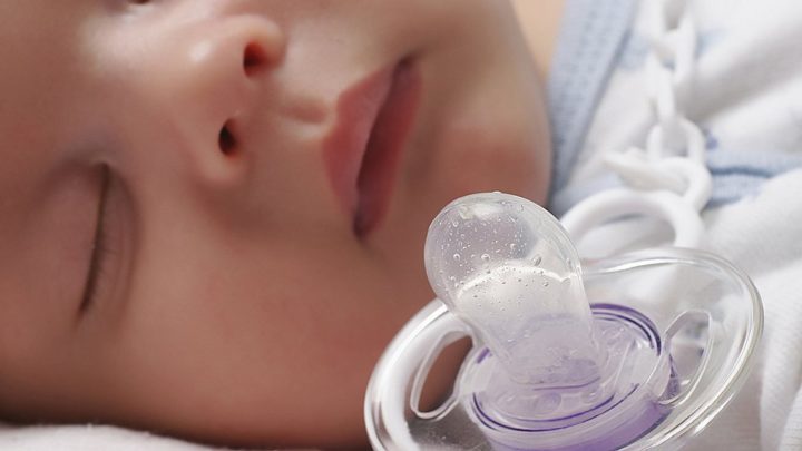 yaku pustushku krasche vibrati dlya novonarodzhenogo vidi sosok zagal n rekomendac po viboru lateksnih sil konovih 10 - Яку пустушку краще вибрати для новонародженого, види сосок, загальні рекомендації по вибору латексних і силіконових